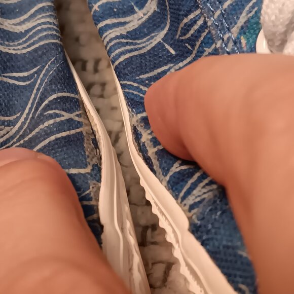 Cariuma Avatar Women's blue printed canvas athletic shoes sneakers sz 7.5 - Picture 11 of 14